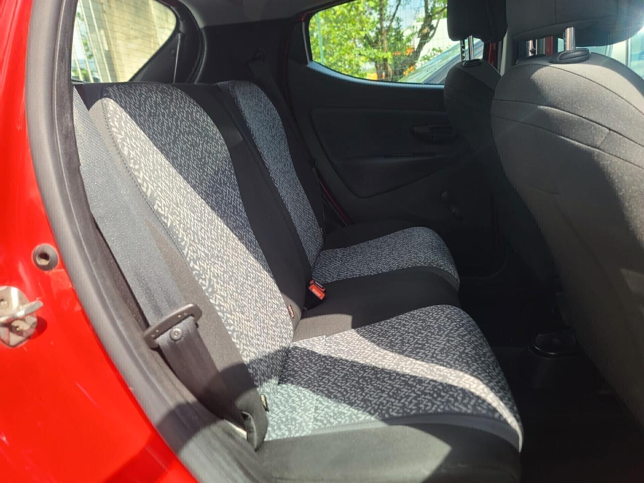 Lancia Ypsilon 1.0 HYBRID X NEOPATENTATI