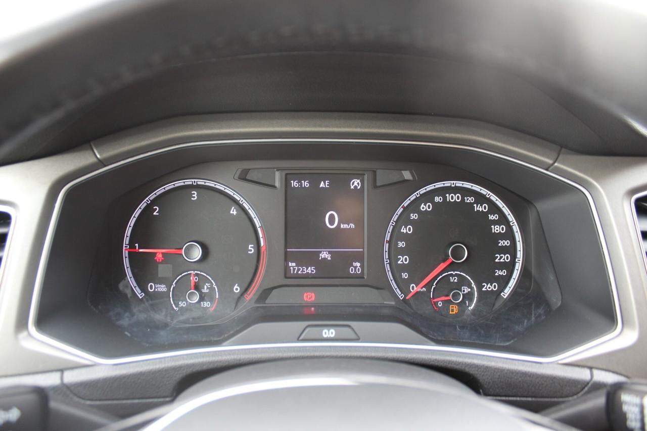 Volkswagen T-Roc 1.6 TDI SCR Business BlueMotion Technology