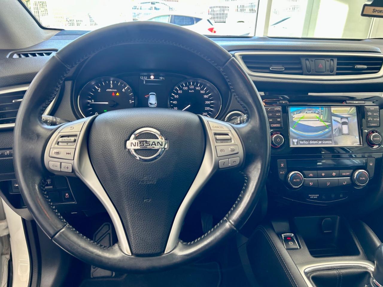 Nissan Qashqai 1.5 dCi Tekna TETTO finanziabile
