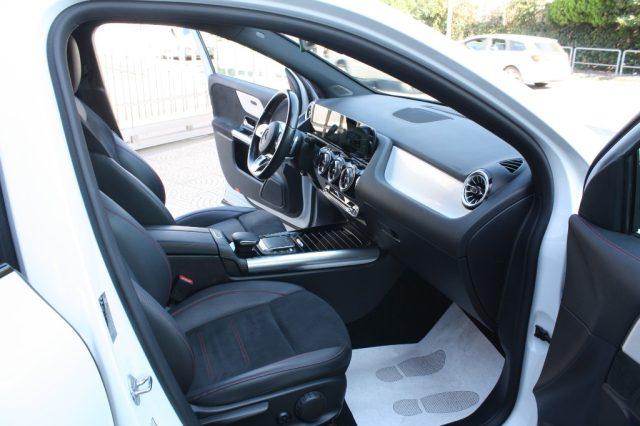 MERCEDES-BENZ GLA 200 Automatic Premium