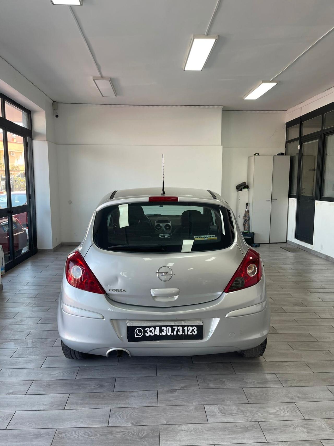 Opel Corsa 1.2 80CV 3 porte GPL-TECH Club
