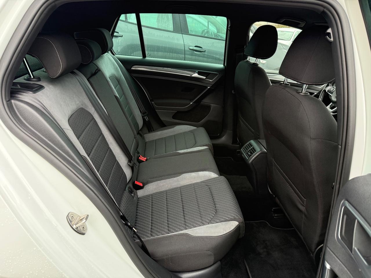 Volkswagen Golf 1.6 TDI 115 CV -R LINE- KEYLESS