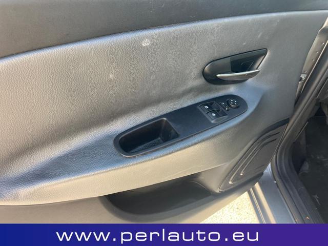 LANCIA Ypsilon 1.2 69 CV 5 porte Gold
