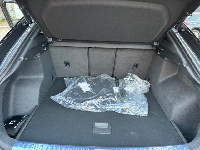 AUDI Q3 SPB 35 TFSI S-TRONI S-LINE EDITION