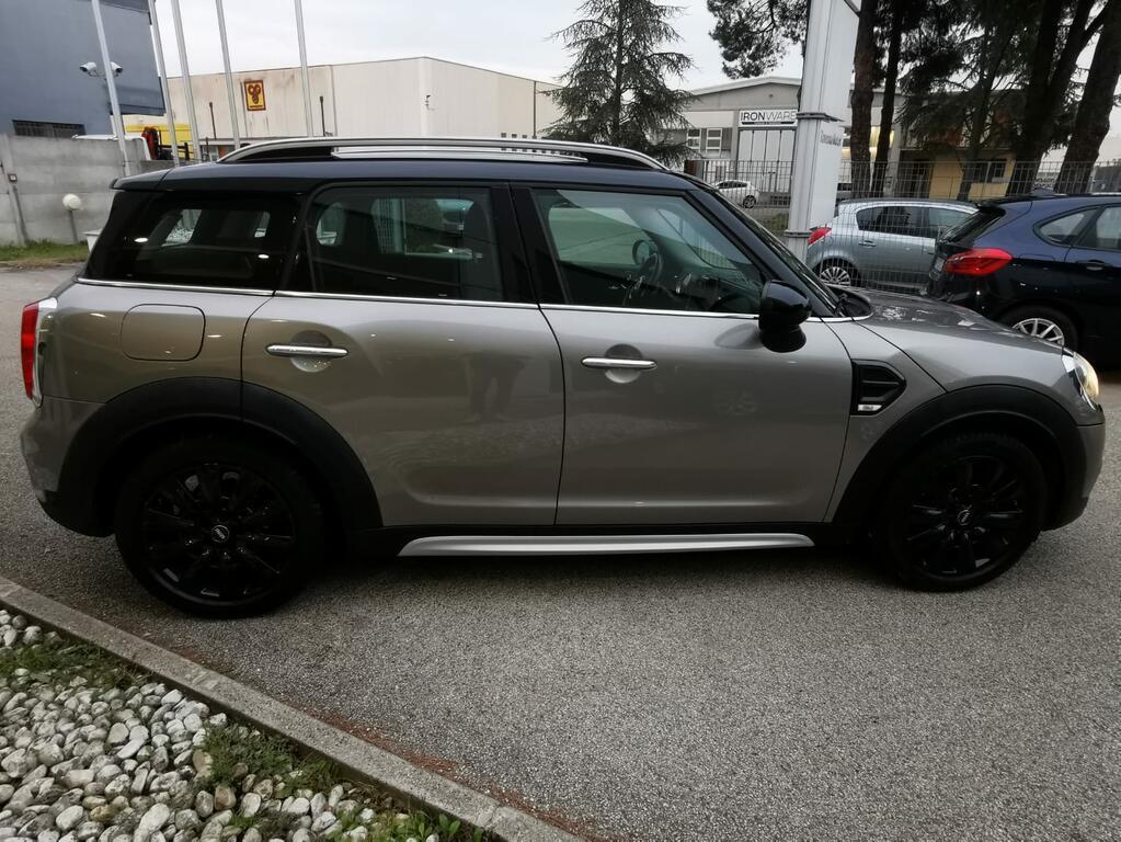 Mini Cooper D Countryman 2.0 TwinPower Turbo Cooper D Boost Steptronic