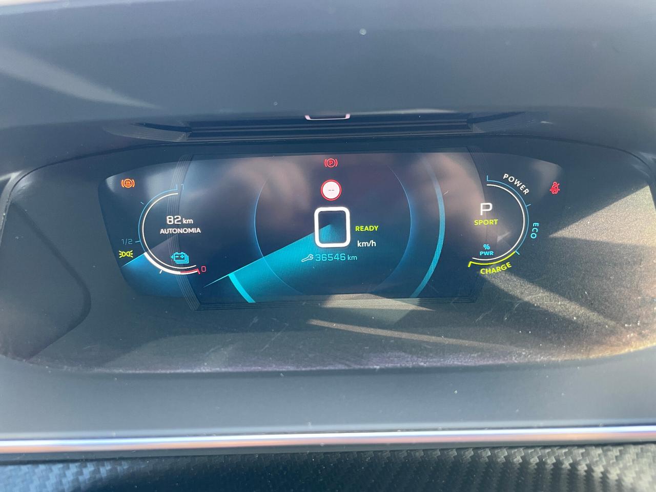 Peugeot 208 motore elettrico 136 CV 5 porte GT Line