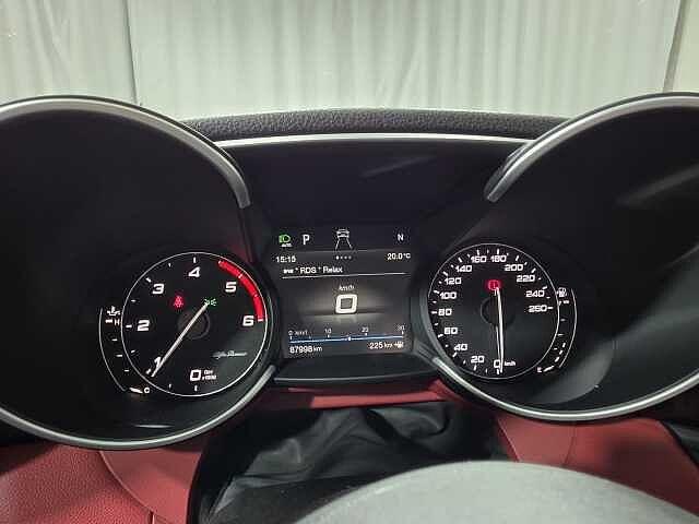 Alfa Romeo Giulia 2.2 Turbodiesel 160 CV AT8 Executive