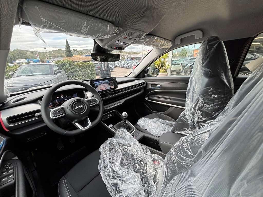 Jeep Avenger 1.2 Turbo 100 CV Summit a 234 euro al mese