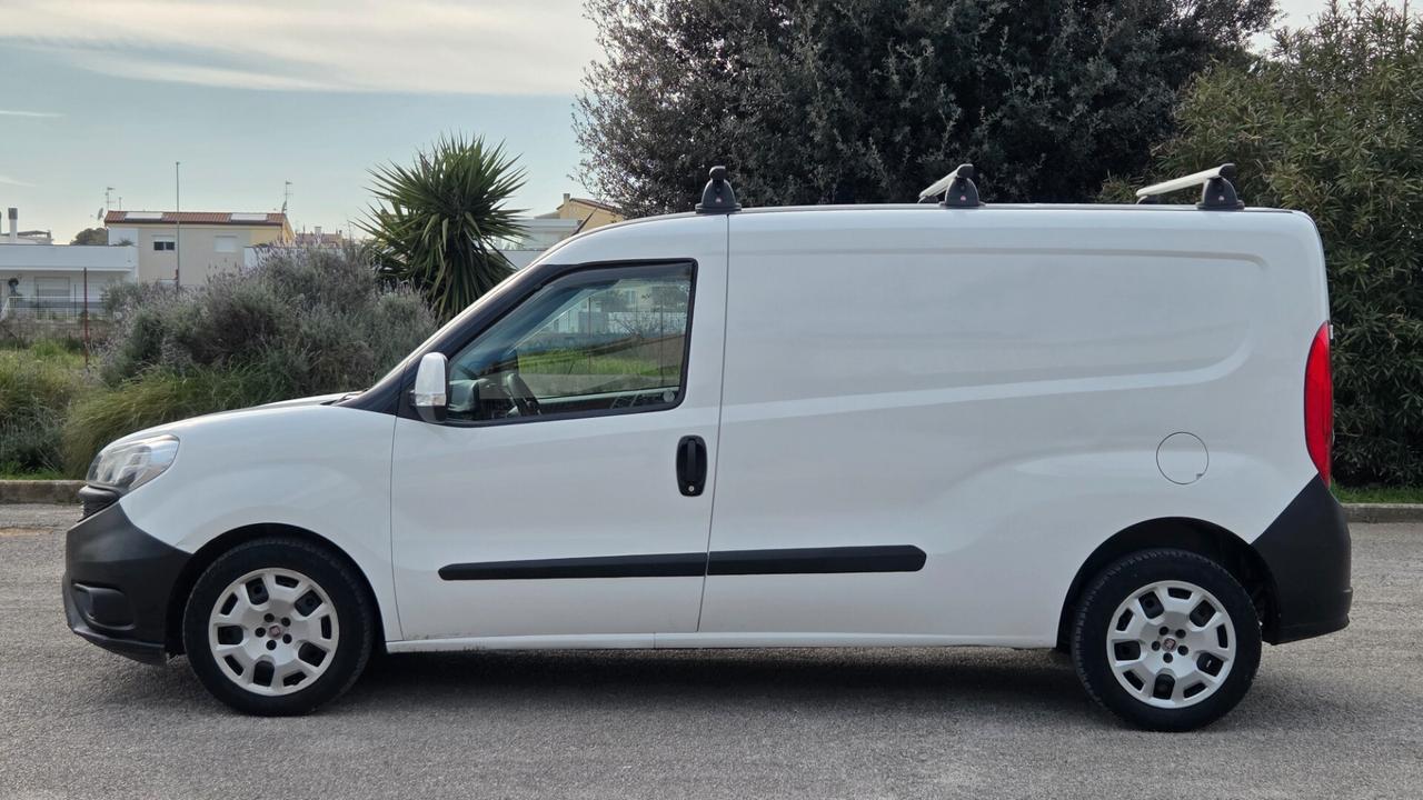 Fiat Doblo 1.6 MJT 120CV PL-TA 3 posti Maxi XL Gancio traino
