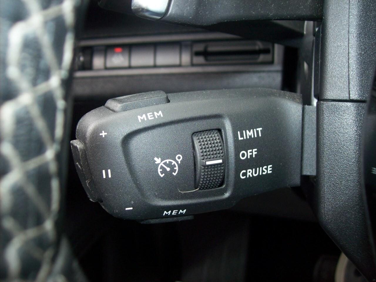 Peugeot 3008 1.5 BlueHDi 130CV S&S EAT8 Allure Pack