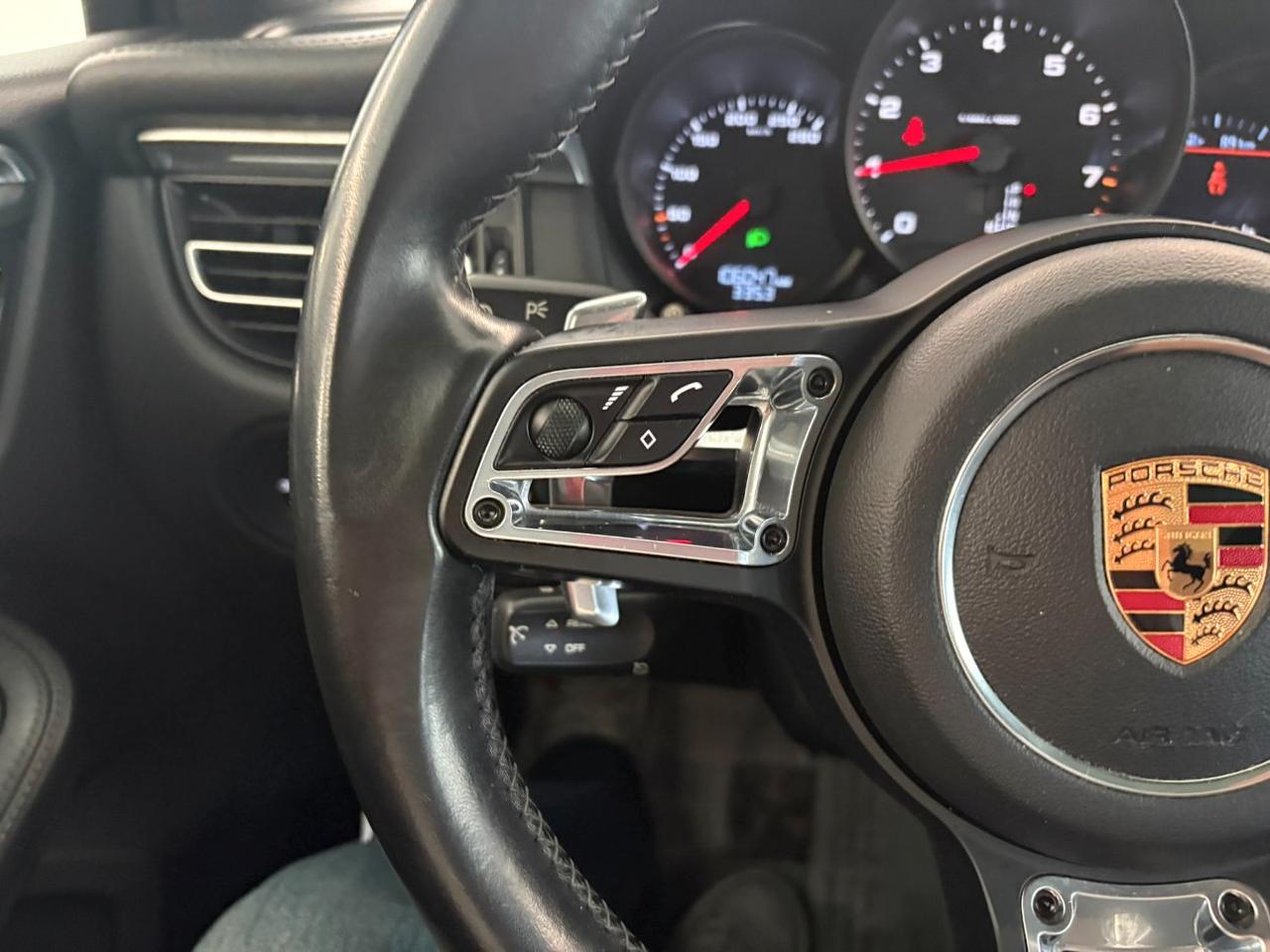 Porsche Macan 2.0 245cv pdk