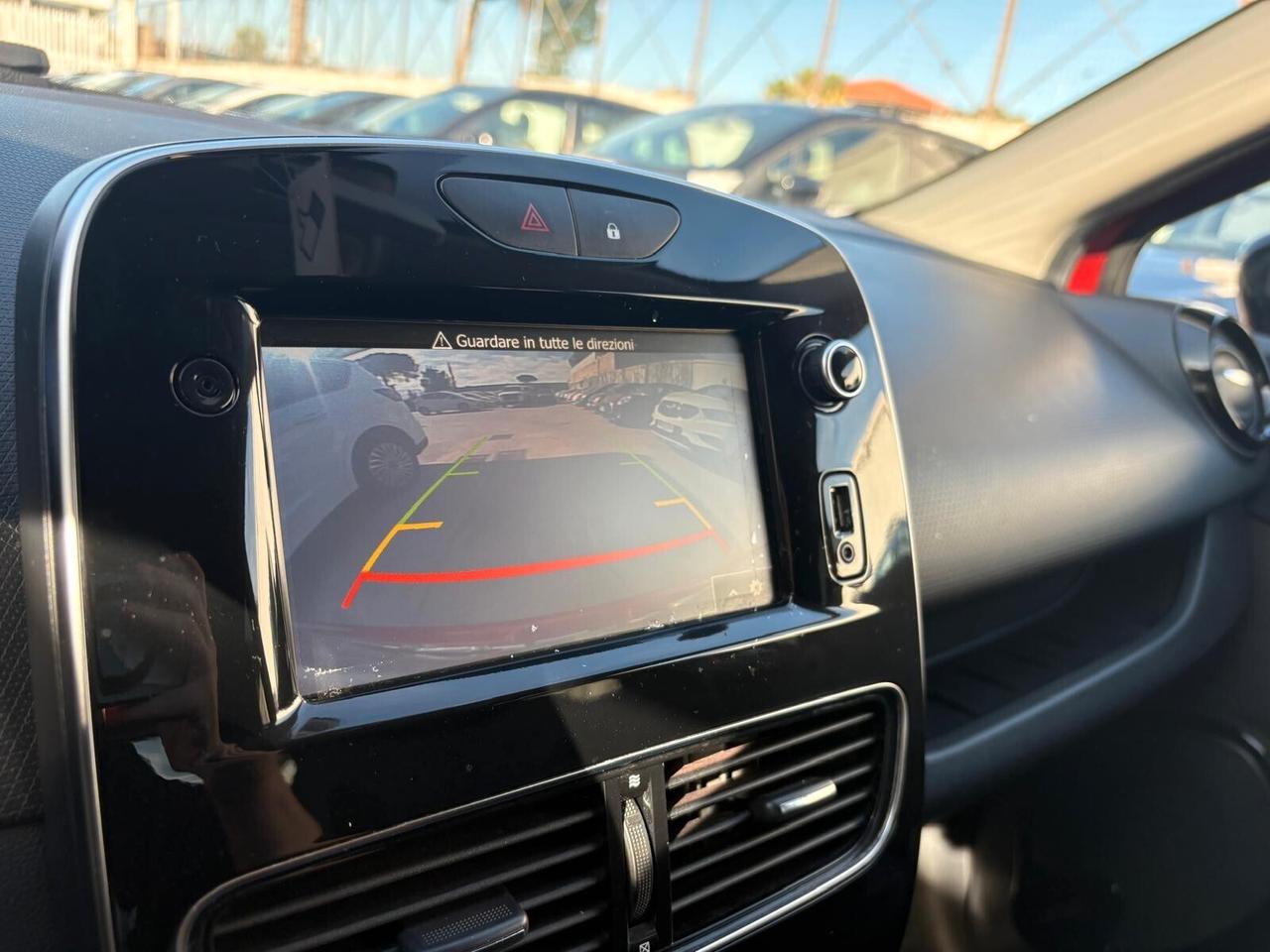 Renault Clio 0.9 GPL 90cv Moschino NEOPATENTATI