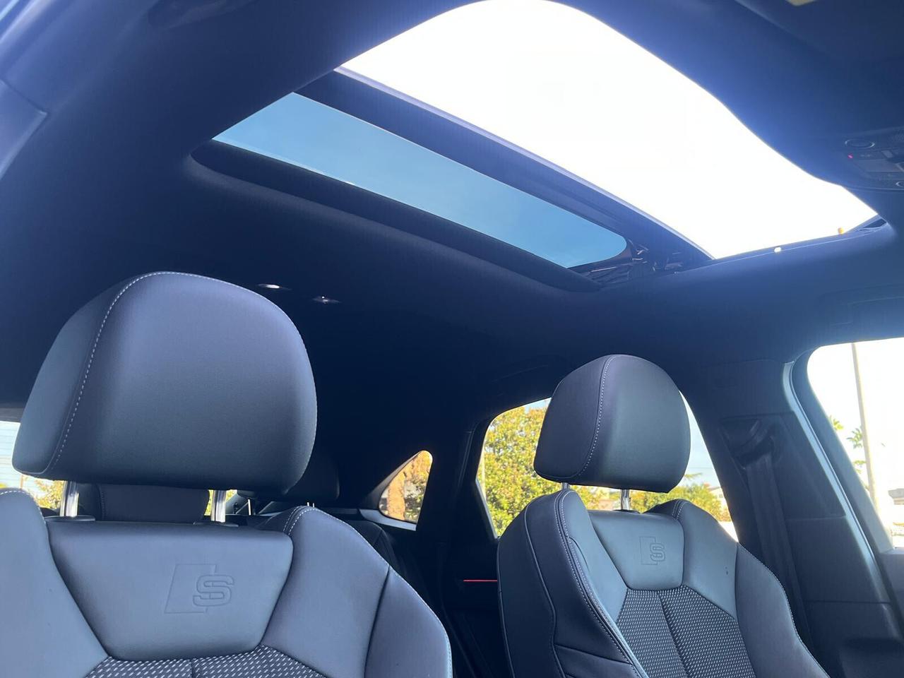 Audi Q3 Sportback S-line *tetto FULL Black