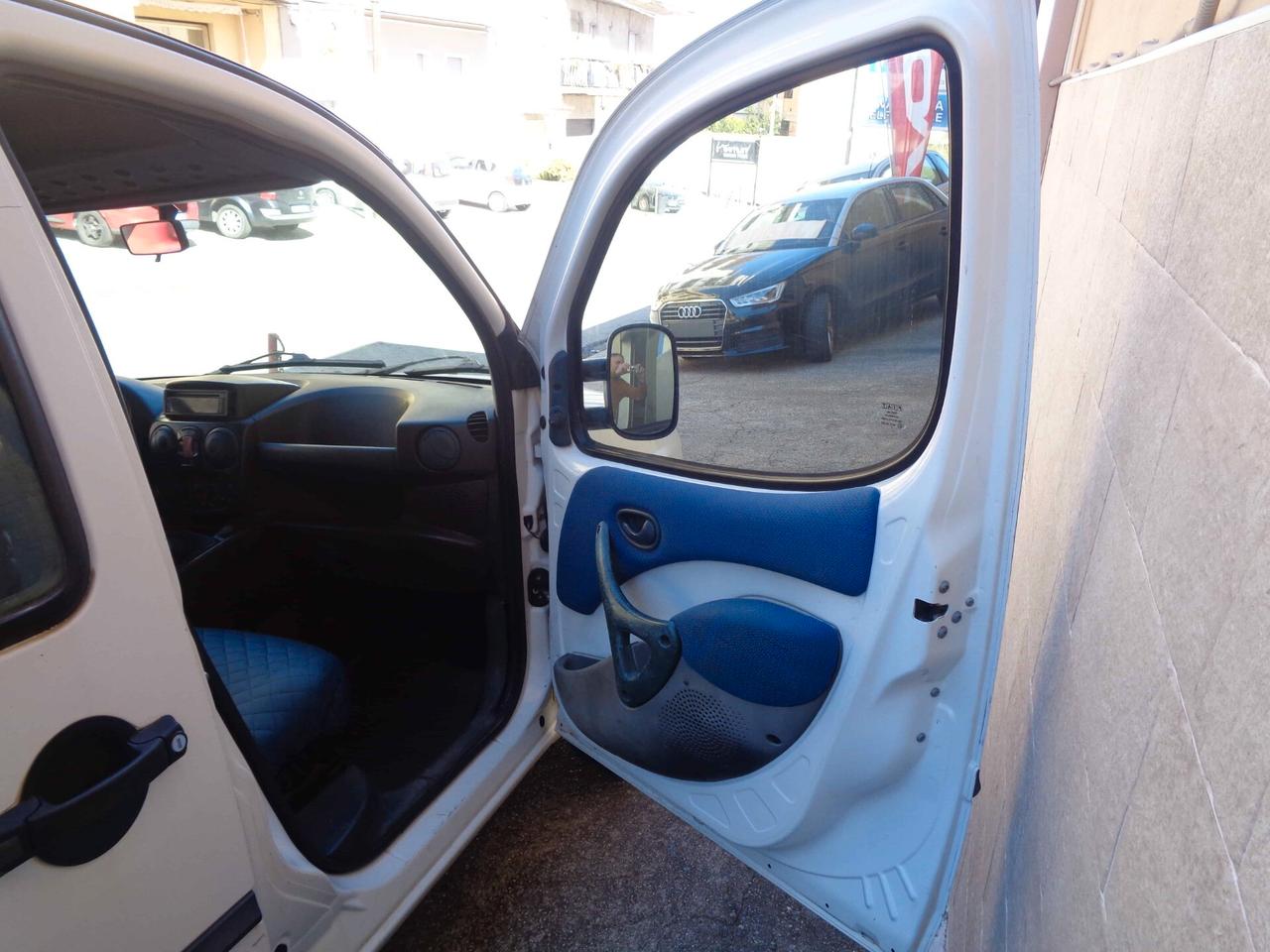 Fiat Doblo 1.9 diesel Cargo Combi 5 posti SX