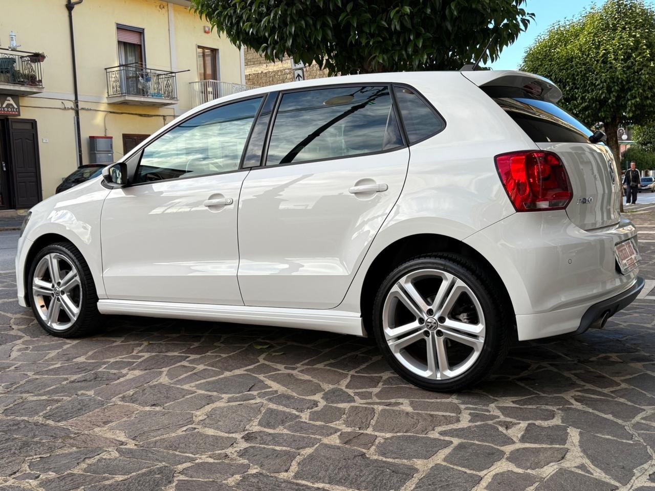 VW Polo 1.6 TDI 90CV DSG 5P R-Line FULL/LED/NAV