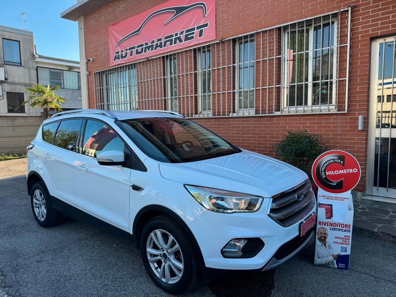 Ford Kuga 1.5 TDCI 120 CV 2WD Titanium