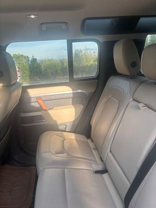 Land Rover Defender 3.0 D6 200 110 SE AWD auto.