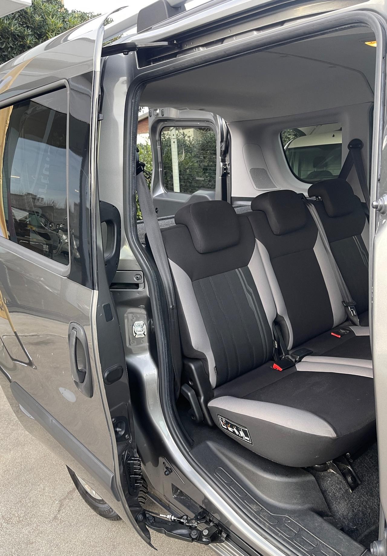 Fiat Doblò 1.6 MJT 16V 105CV Lounge Autocarro 5 posti N1