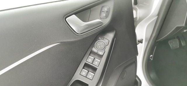 FORD Fiesta 1.0 Ecoboost 100 CV aut. 5 porte Vignale