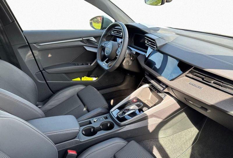 Audi A3 S3 SPB TFSI quattro S tronic Akrapovic Sonos 19"