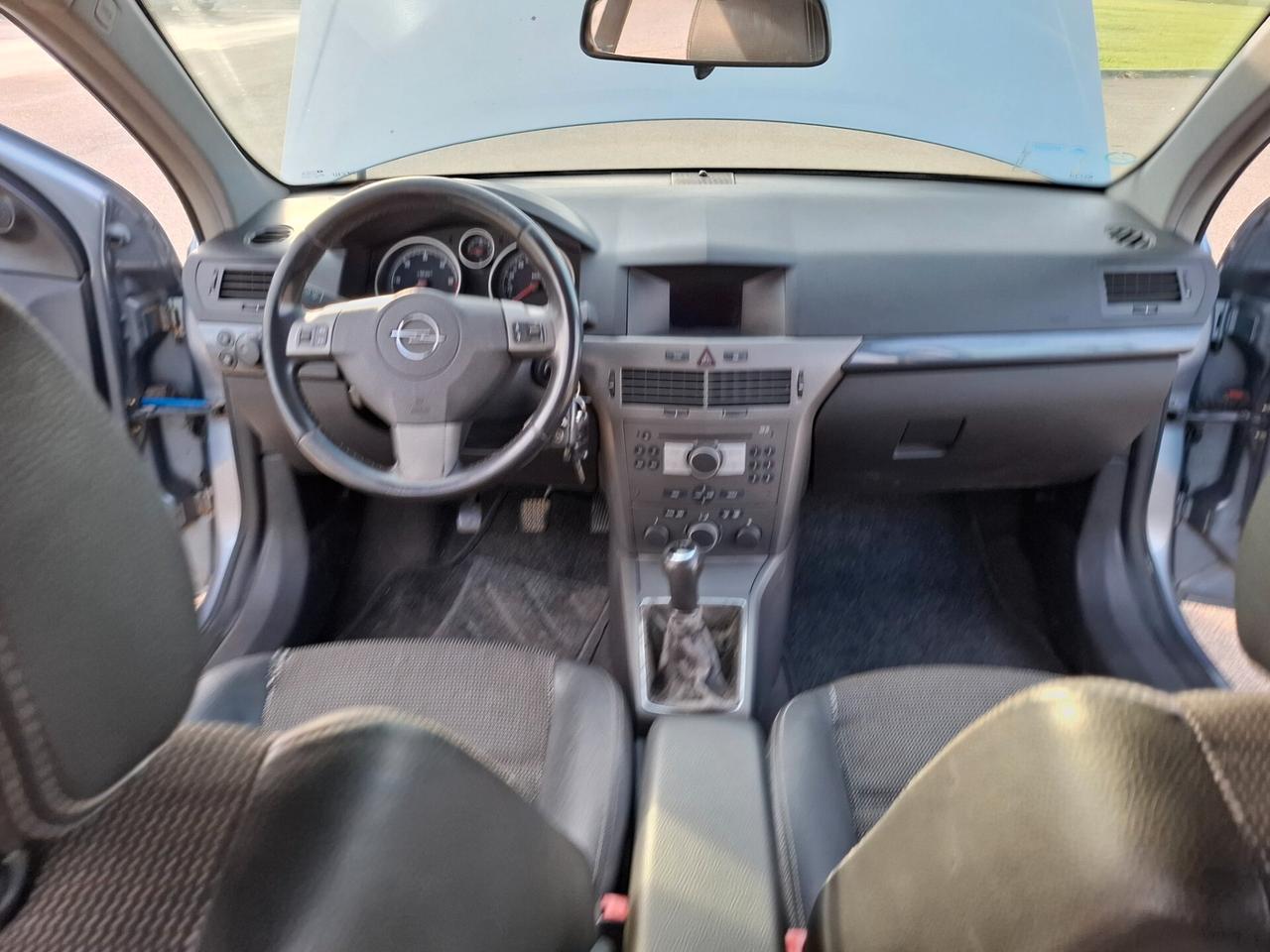 Opel Astra 1.7 CDTI 101CV 5 porte Cosmo