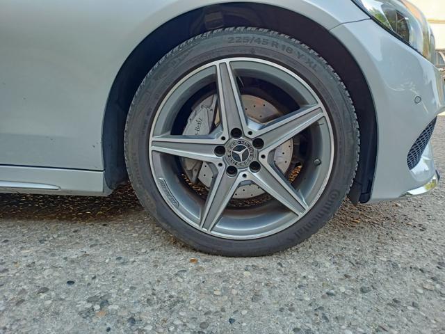 MERCEDES-BENZ C 220 d Auto 4Matic Coupé Premium