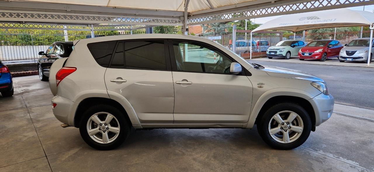 Toyota RAV4 2.2 D-4D 177cv Luxury