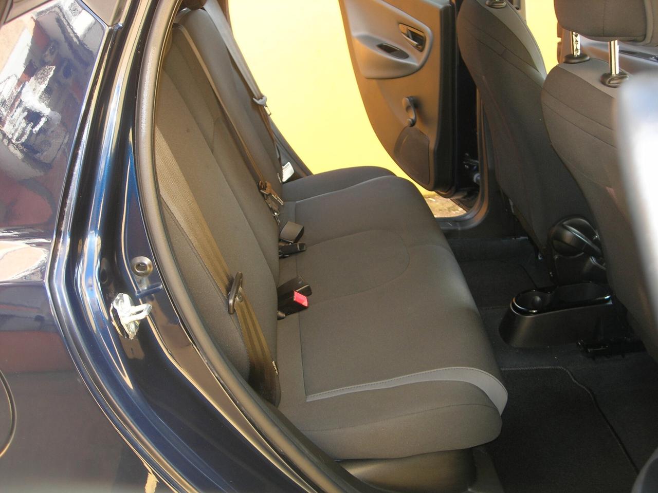Lancia Ypsilon 1.2 69 CV 5 porte Silver
