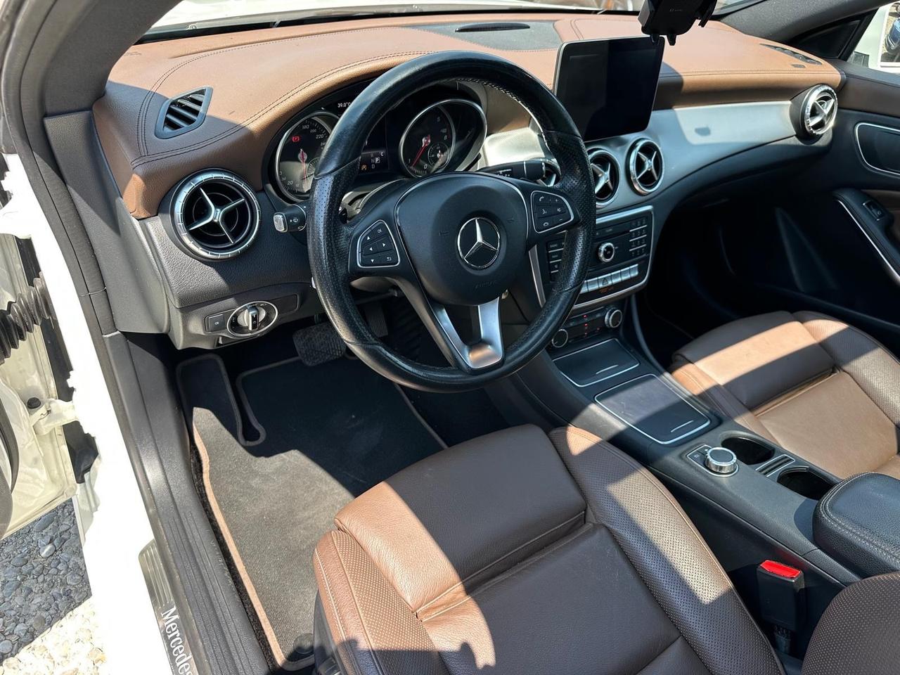 Mercedes-benz CLA 200 d Automatic Premium AMG