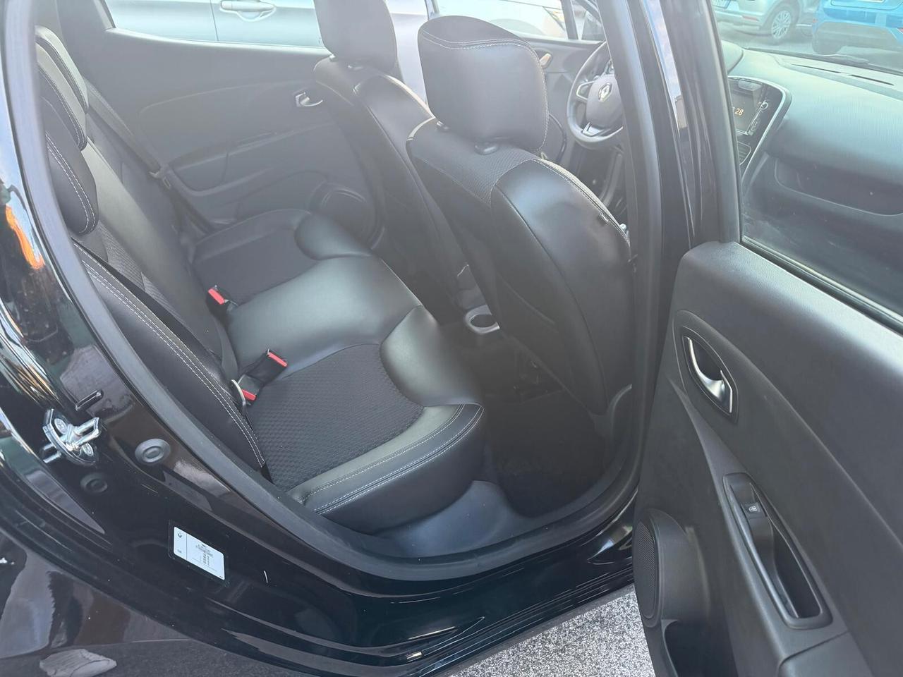 Renault Clio dCi 8V 90 CV 5 porte Moschino Zen