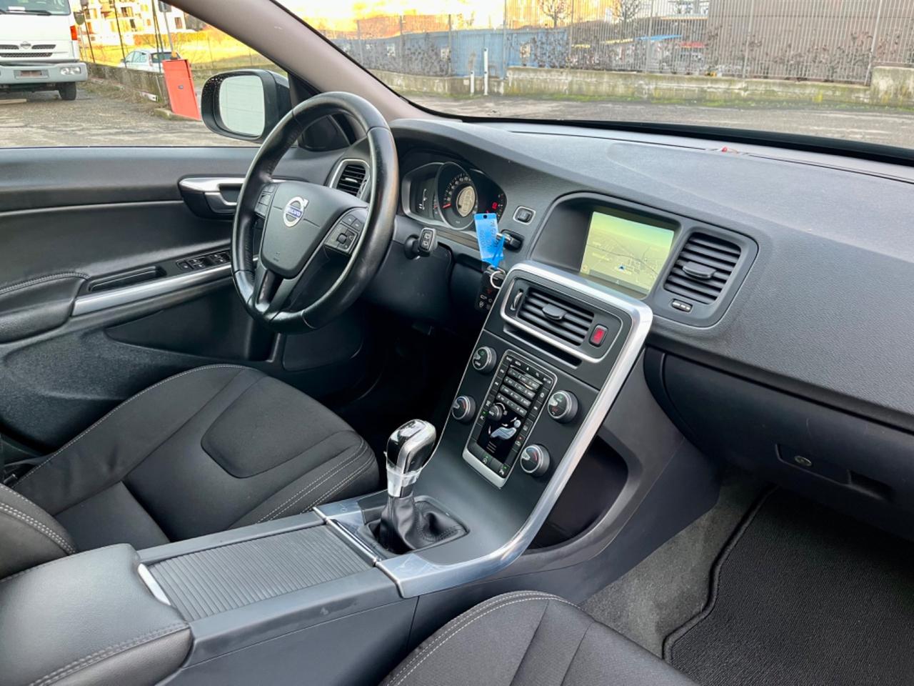 Volvo V60 2.0d 120cv 2016 127.000km euro6 perfetta