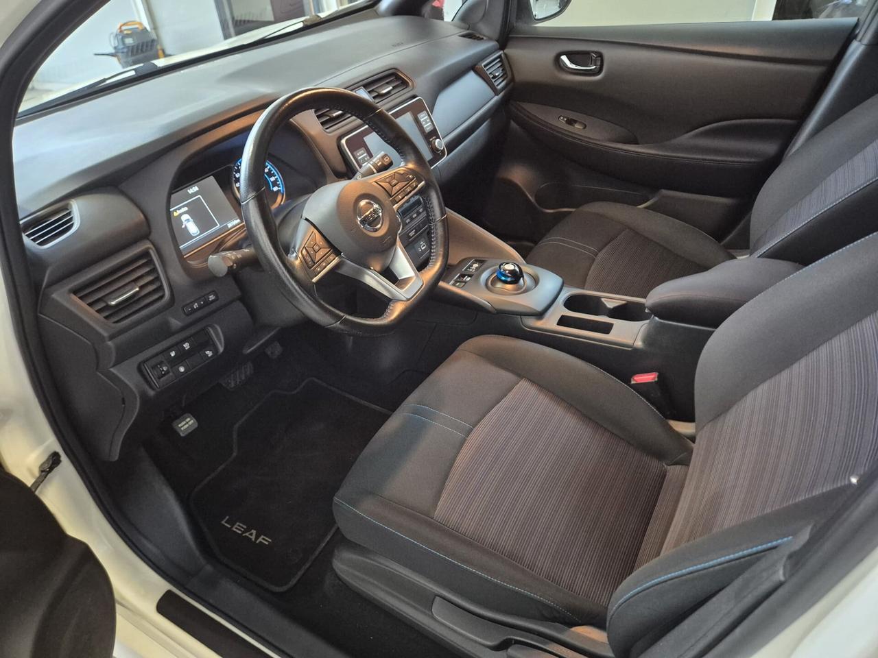 Nissan Leaf 40 kwh Solo 28.000 km