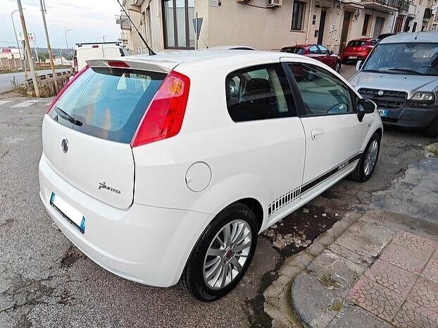 FIAT Grande Punto 1.4 8v 3 porte *SPORT*