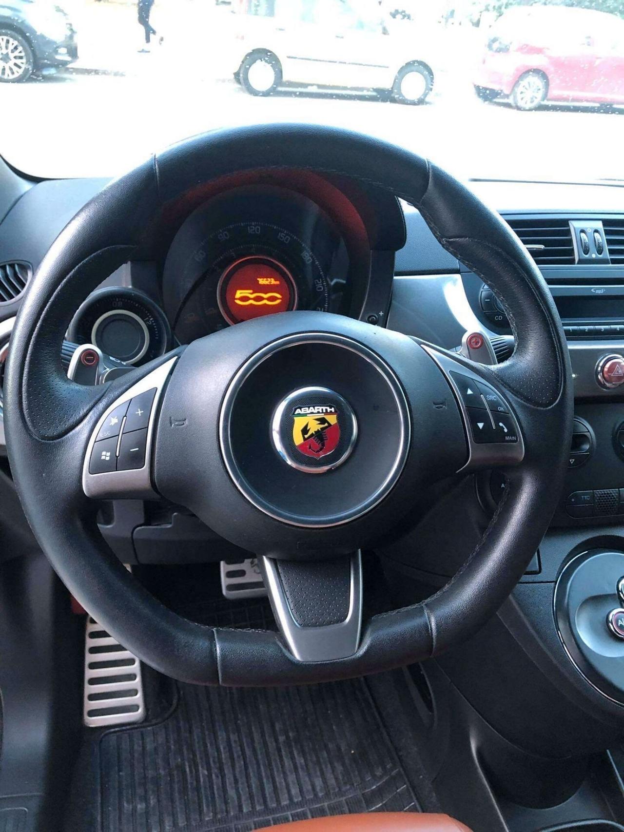 Abarth 500 C 1.4 Turbo T-Jet MTA