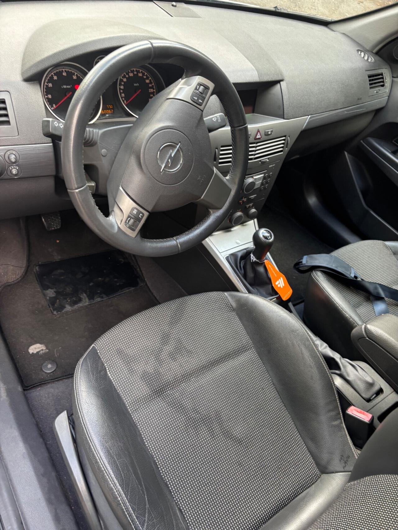 Opel Astra 1.6 16V benzina