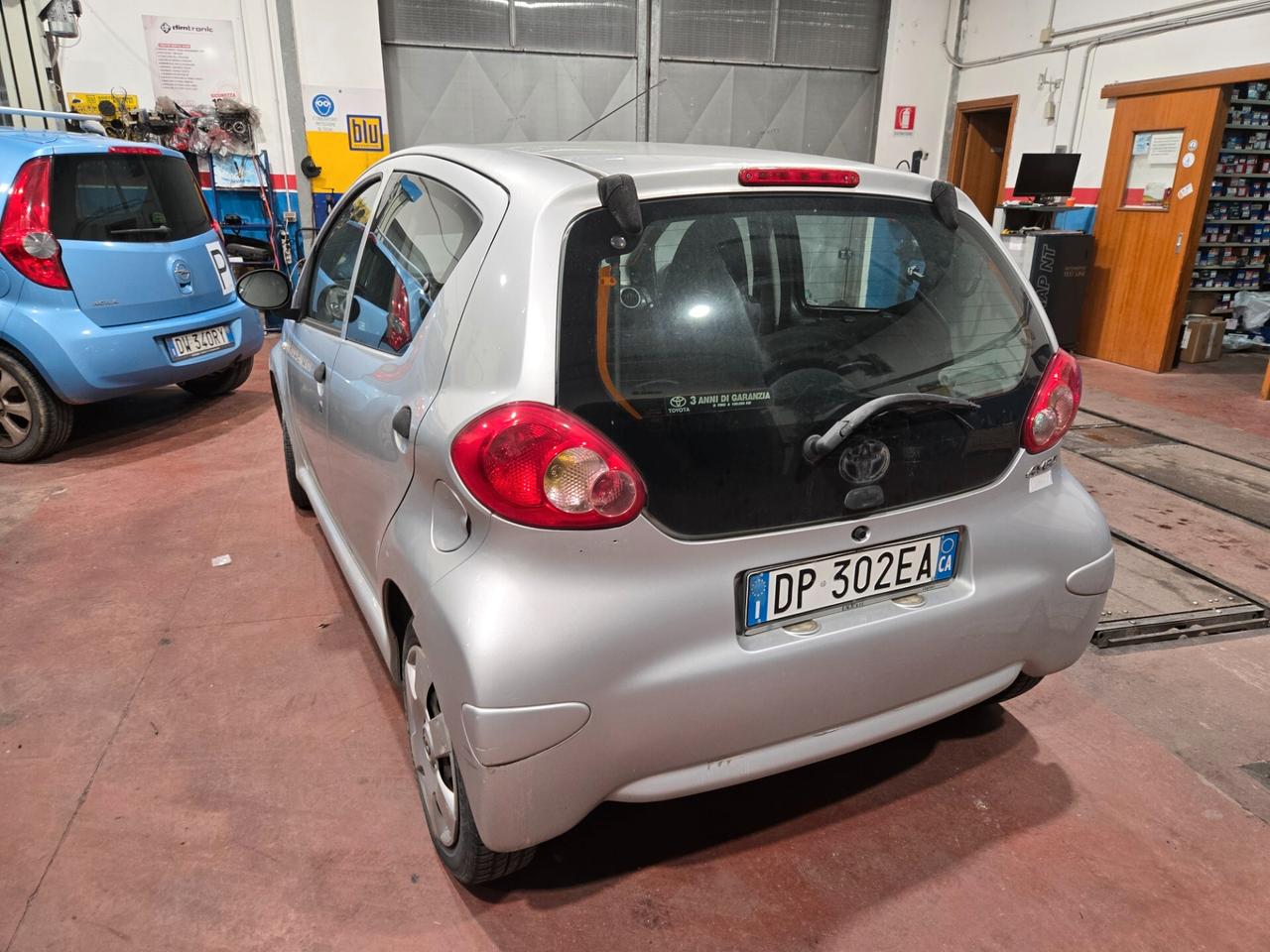 Toyota Aygo 1.0 12V VVT-i 5 porte Sol