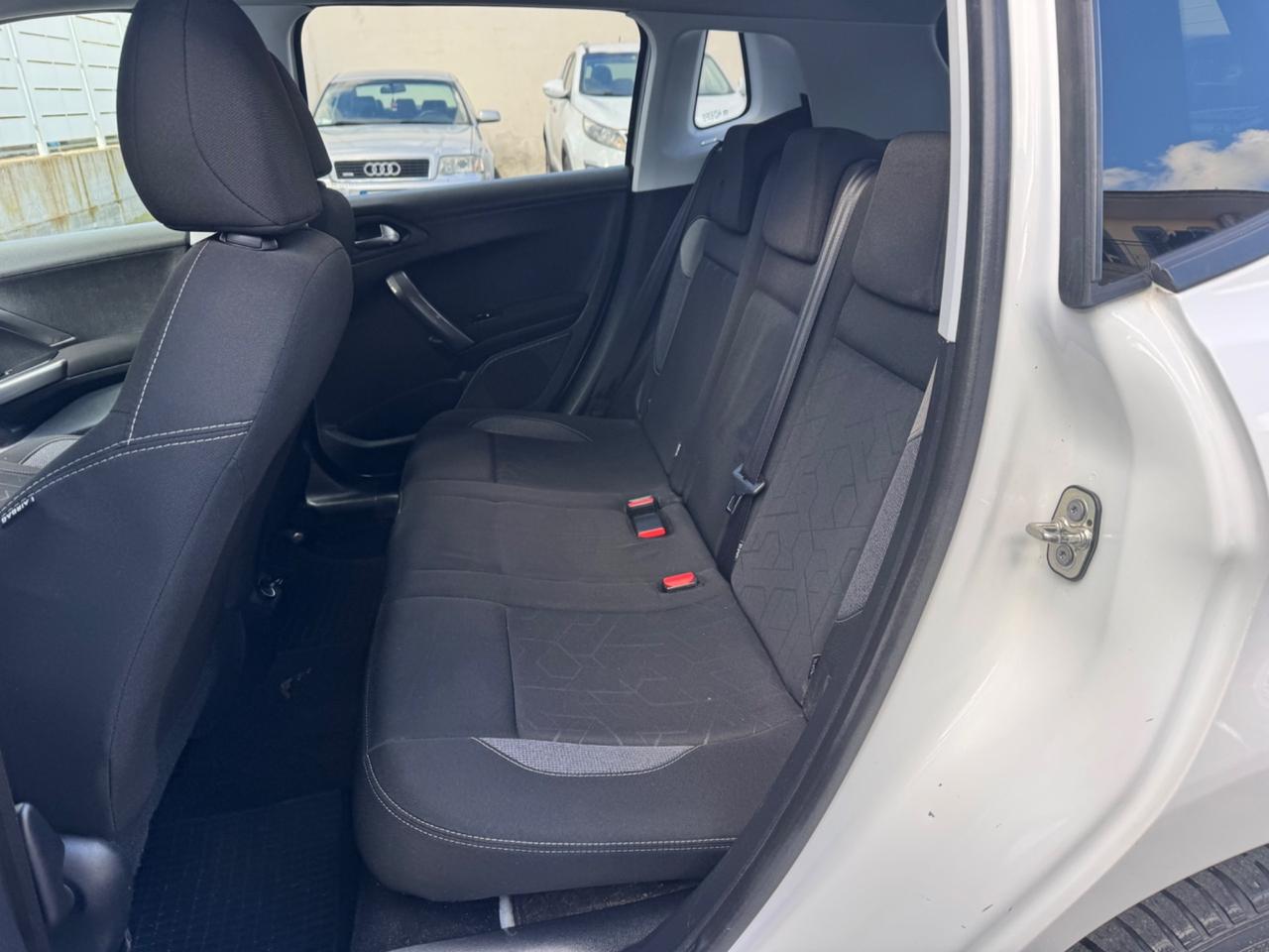 Peugeot 2008 1.5 DIESEL 100CV 2019