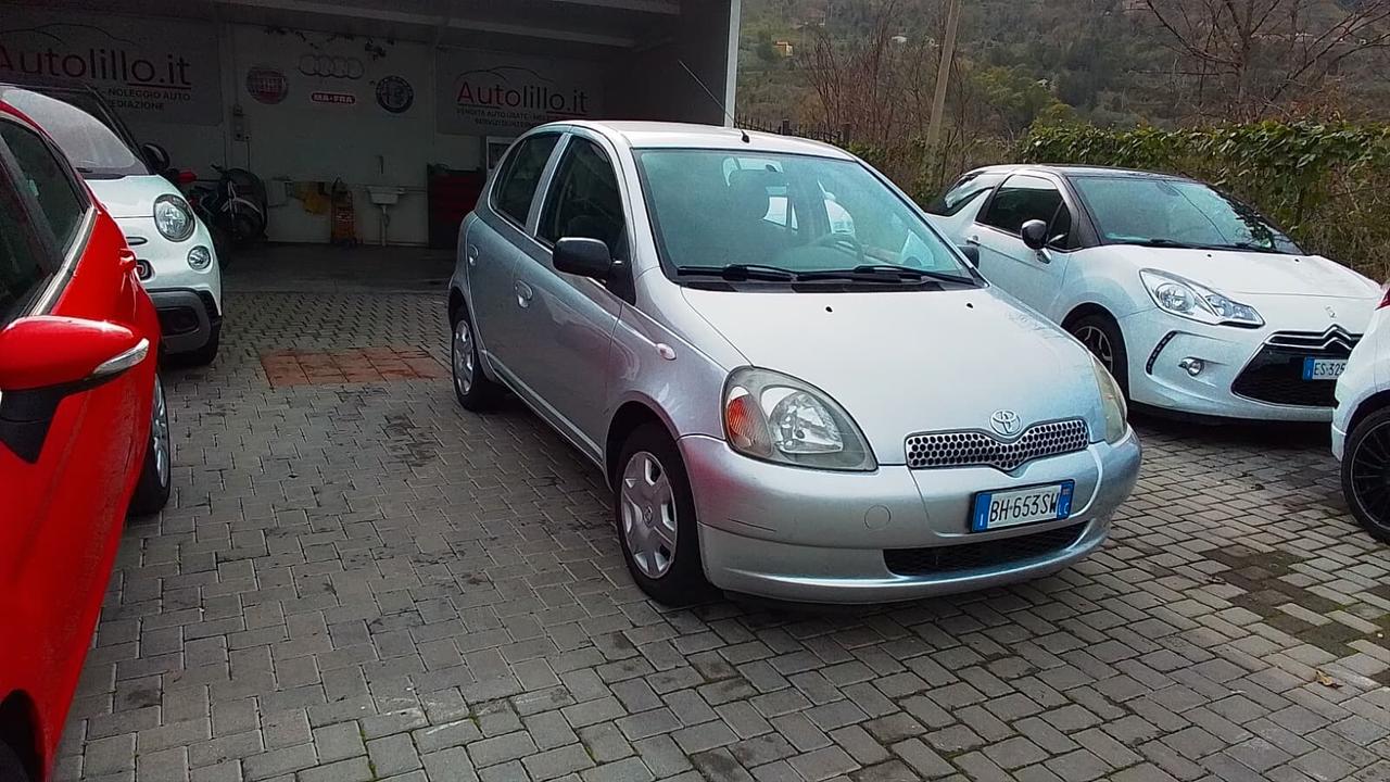 Toyota Yaris 1.0i 16V cat 5 porte