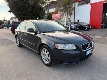 Volvo S40 D3 R-design