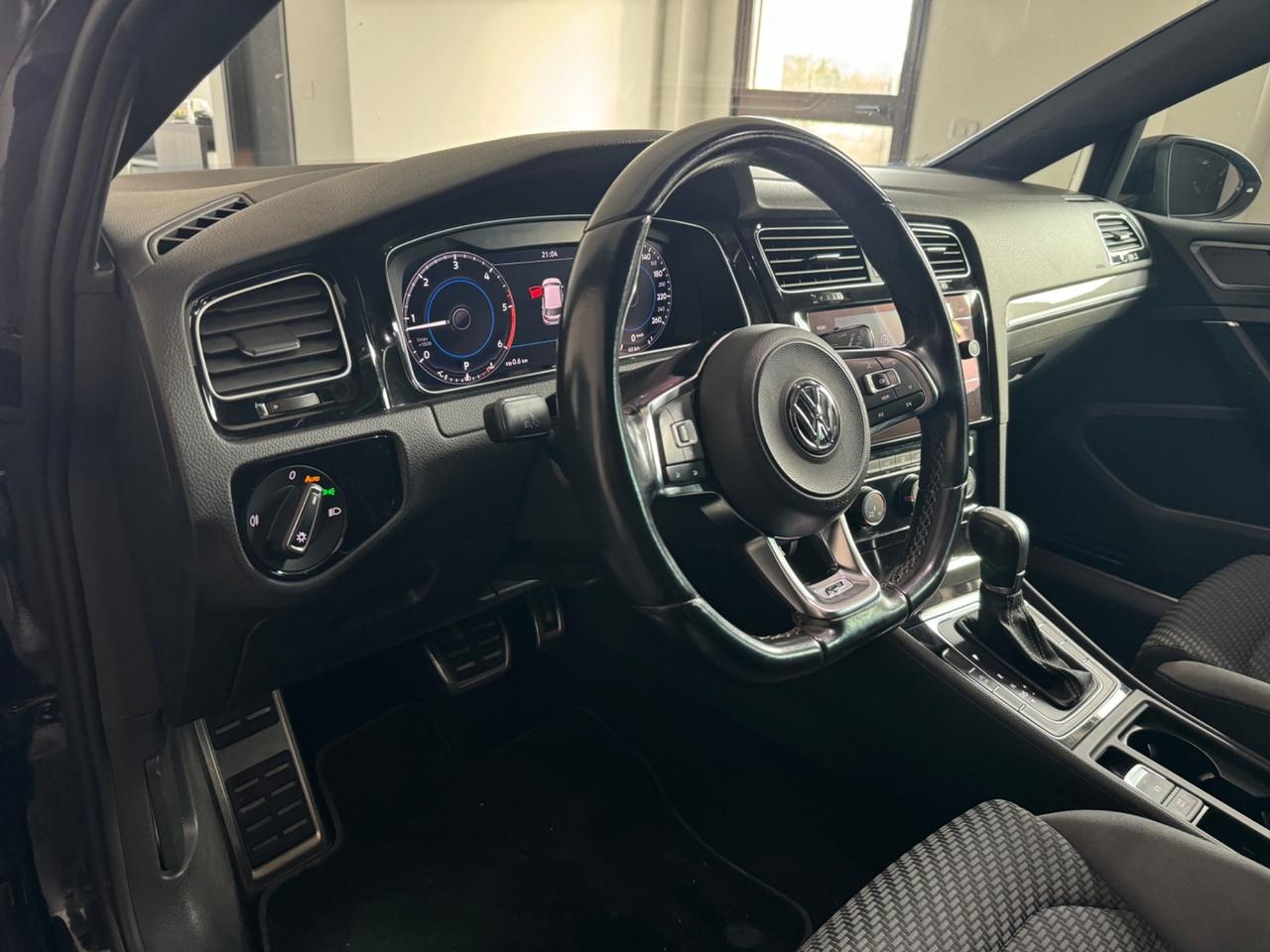 Volkswagen Golf 7.5 1.6 TDI 115CV R-Line *Tetto*