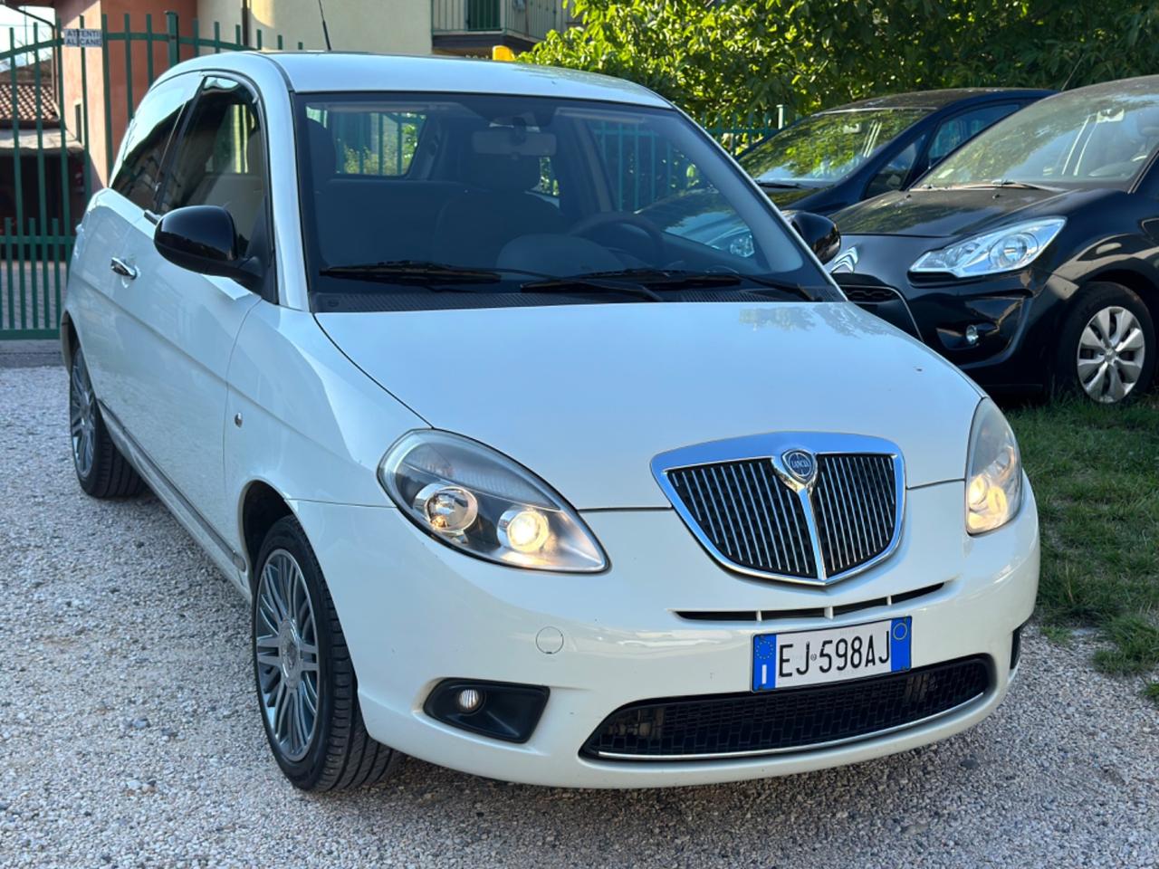 Lancia YPSILON 1.2 69 CV UNYCA KMCERT GARANZ UNICOPR