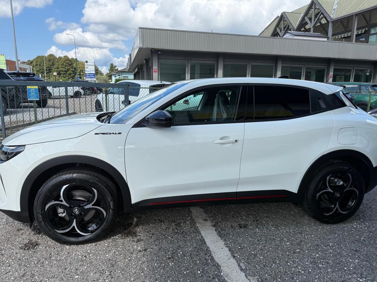Alfa Romeo Junior 1.2 ibrida Speciale 145cv edct6
