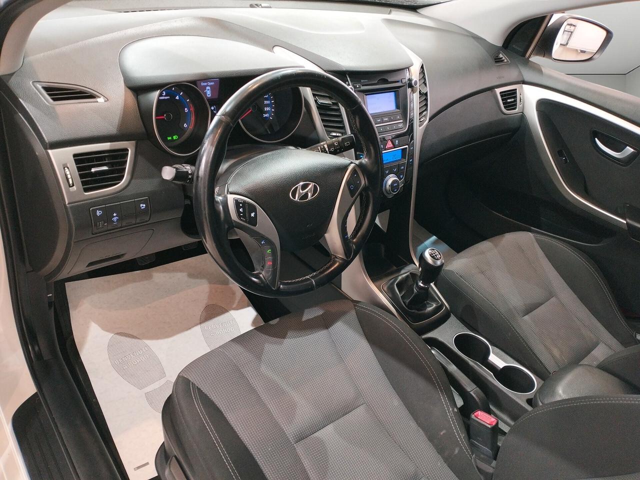 Hyundai i30 5p 1.6 crdi Comfort 128cv
