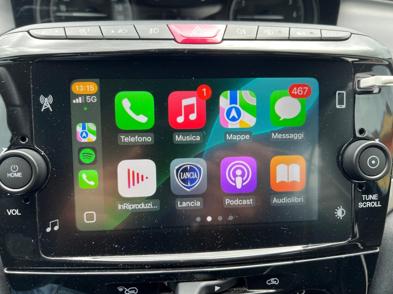 Lancia Ypsilon 1.0 5 porte S&S Hybrid Gold CARPLAY