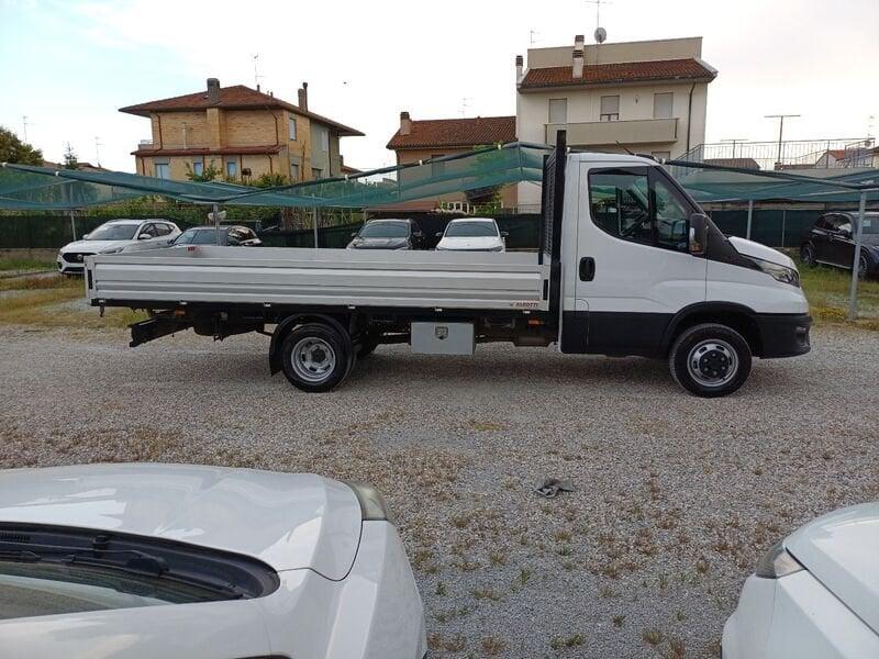 Iveco Daily Daily 35 C16H3.0 3750 cab. HD