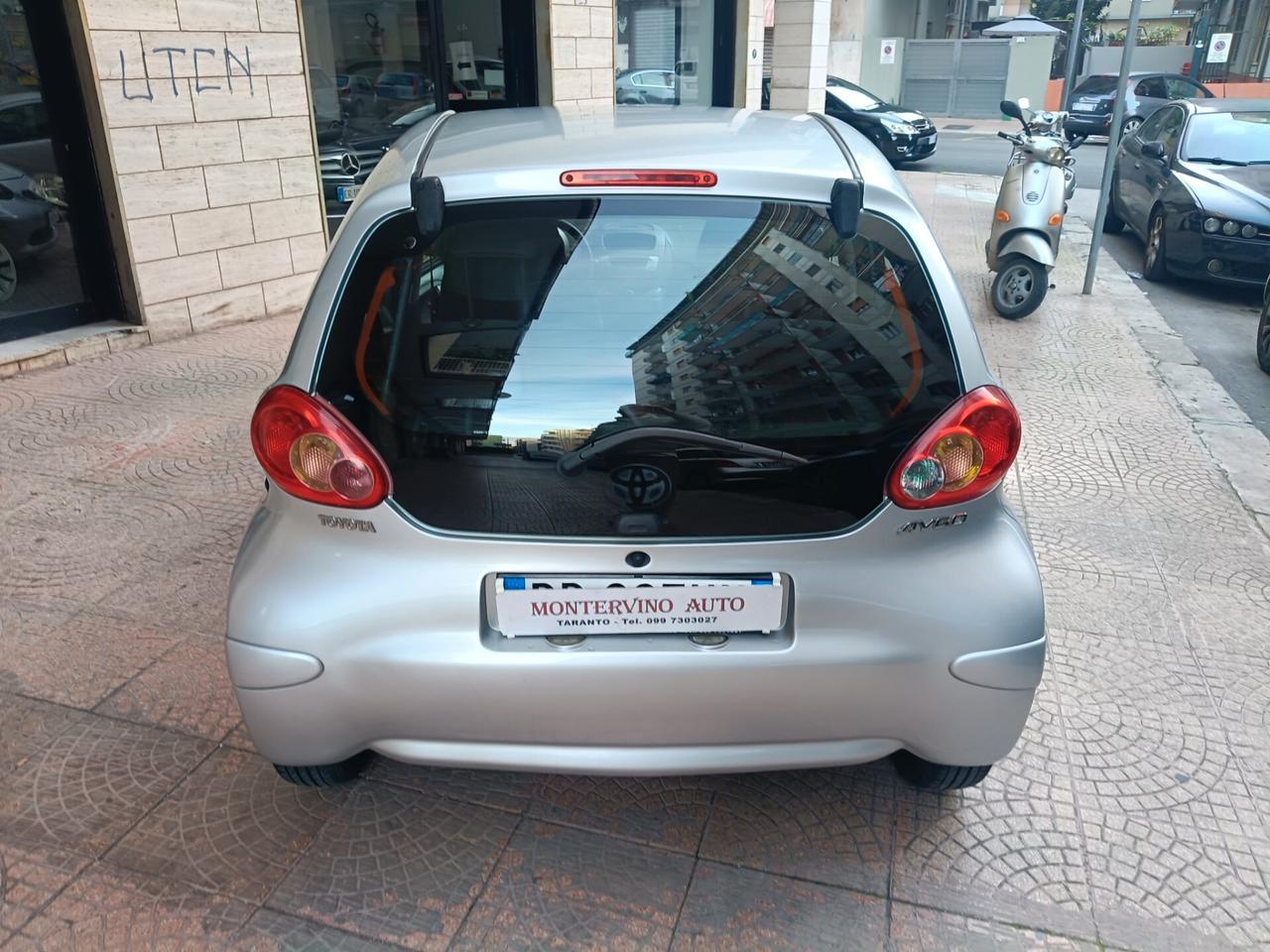 TOYOTA AYGO 1.0 5 PORTE-NEOPATENTATI-Euro 3990