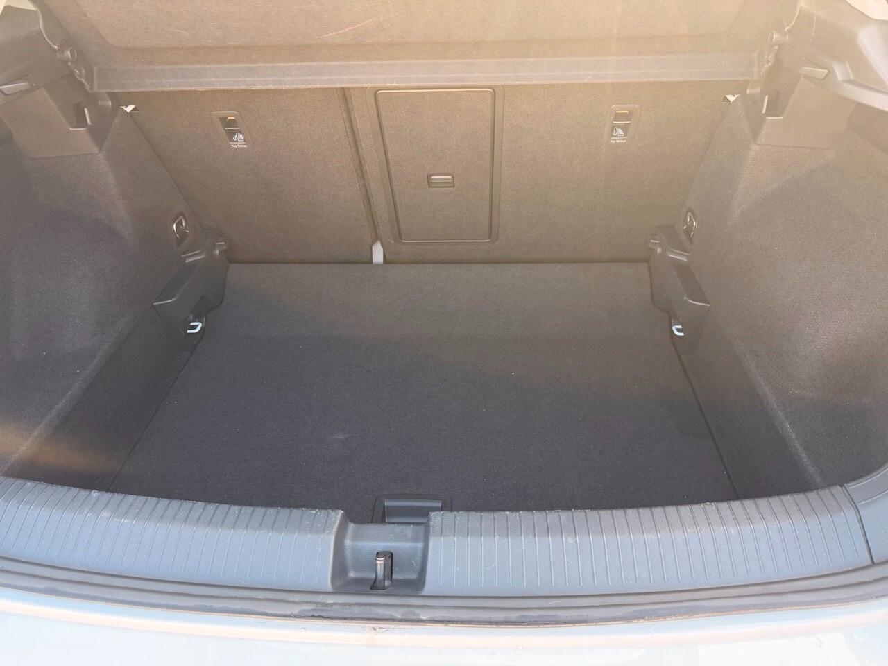 Volkswagen T-Roc 2.0 tdi 150 cv Business Dsg - Fari Full Led