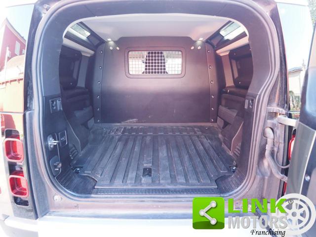 LAND ROVER Defender 90 3.0D 3 posti 200 CV AWD FINANZIABILE