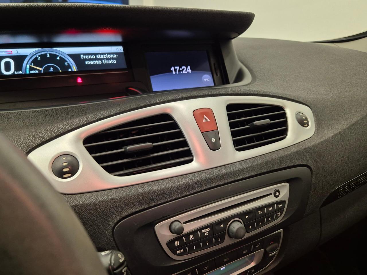 Renault Scenic 1.9 dci Dynamique TomTom 7 POSTI - NEOPATENTATI - Cam - Cruise/Lim