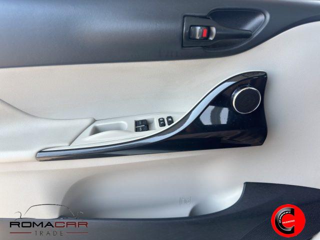 TOYOTA iQ 1.0 CVT Lounge